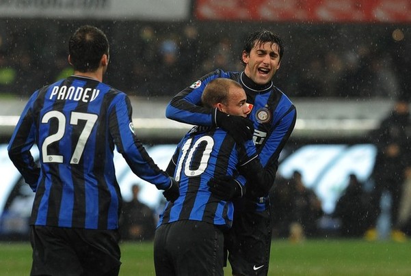 斯基拉：米兰派球探考察萨索洛中卫穆哈雷莫维奇和伊泽斯（斯基拉：米兰派遣球探赴萨索洛考察穆哈雷莫维奇和伊泽斯）