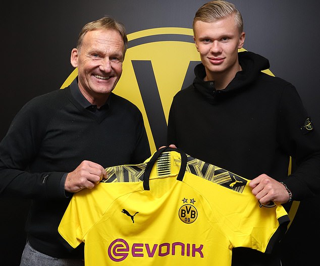 荷兰杯战报：三户舜介两射一传，鹿特丹斯巴达5-1威廉二世（荷兰杯：三户舜介梅开二度送助攻，鹿特丹斯巴达5-1大胜威廉二世）