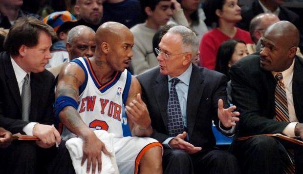 东体：申花主力赛季中后期身心疲劳，阵容一直是“明牌”状态（东体：申花主力后半程身心俱疲，阵容长期被对手看透）