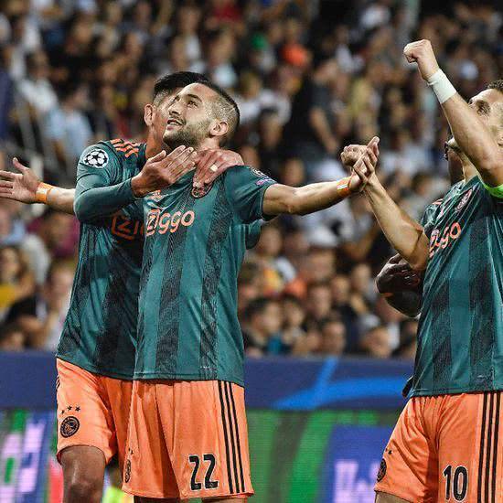 跨越时间的 跨越时间的